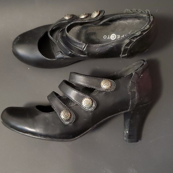 Shoes heels - Picture 2 of 2